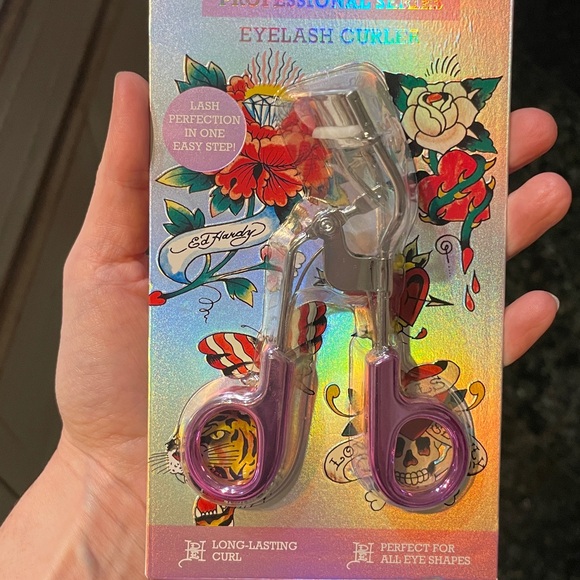 Ed hardy Professional Series Eye Lash Curler - Picture 4 of 4